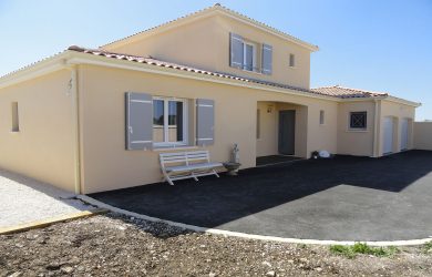 Maison à étage CHATEAUBERNARD (16)