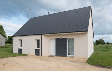 Charmante maison dans un village de caractère, Restigné (37)