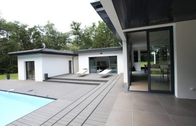Maison avec piscine par Tanaïs Habitat